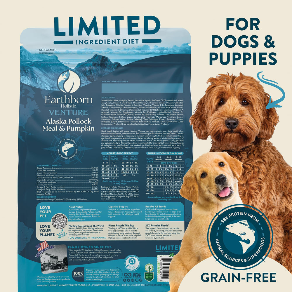Earthborn Holistic chien mangeant les croquettes pour une peau et un pelage sains