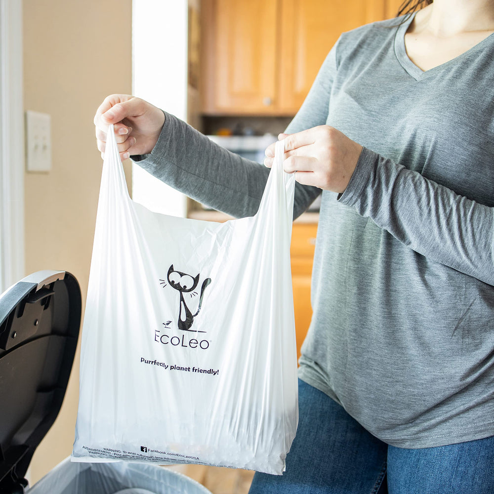 EcoLeo sac posé dans poubelle de cuisine compacte, hygiène et discrétion