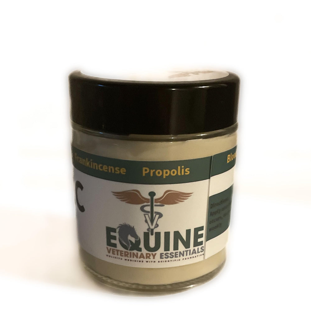 Equine Veterinary Essentials étiquette produit montrant informations utiles et ingrédients