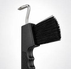 Equine Tools Direct gros plan de la pointe métallique assurant robustesse
