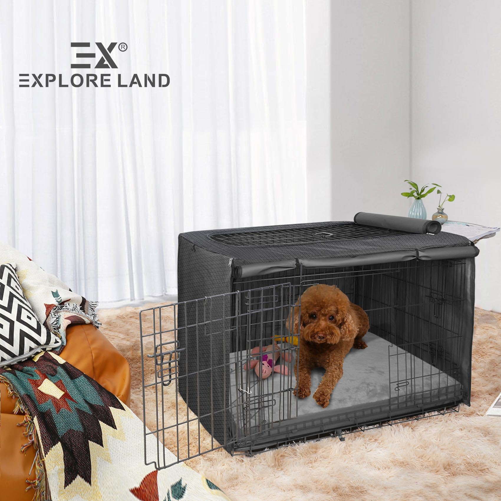 Explore Land housse installée dans salon style pour harmonie
