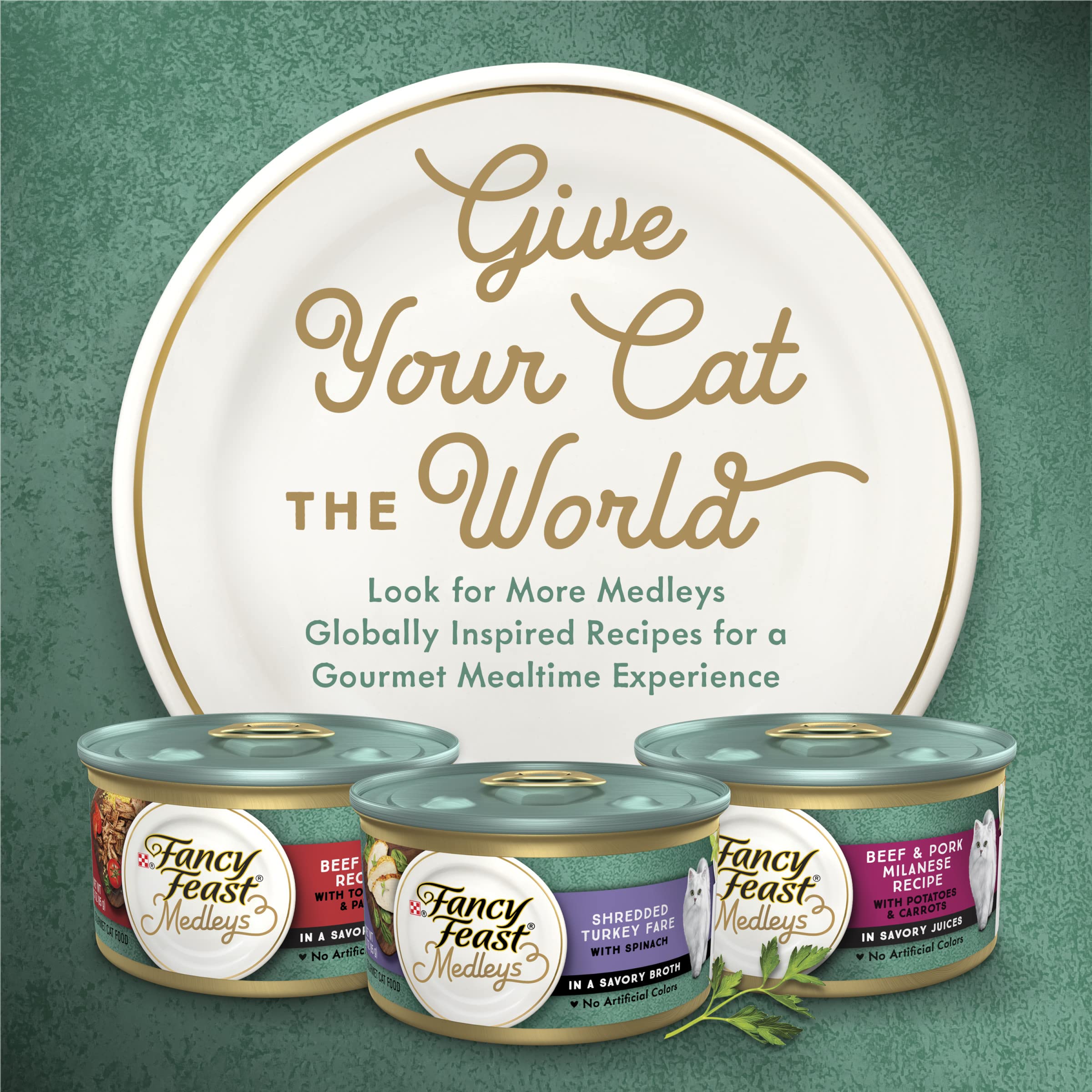 Fancy Feast boîtes ouvertes sur table montrant contenu et variété