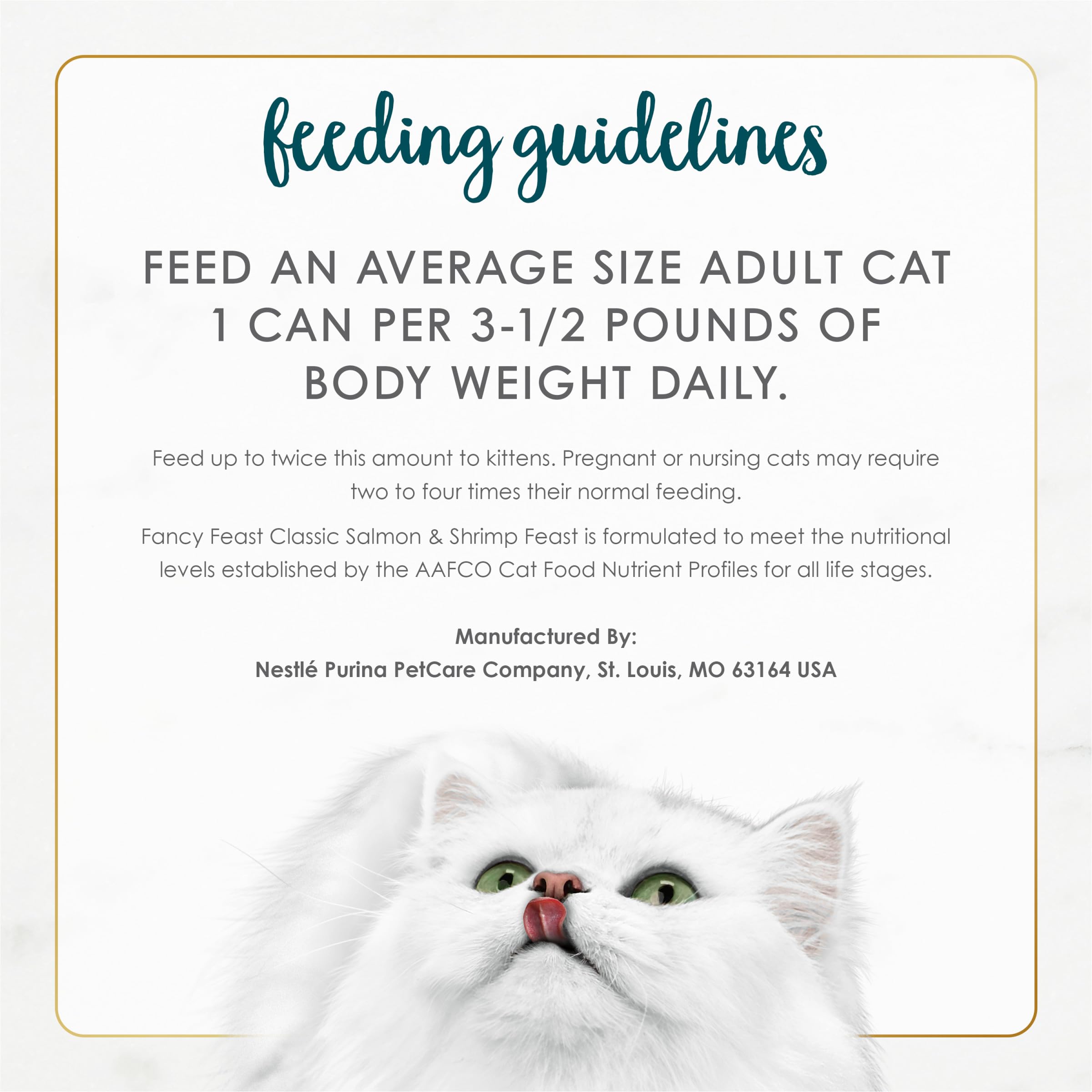 Fancy Feast chat qui mange, satisfaction et hydratation augmentée