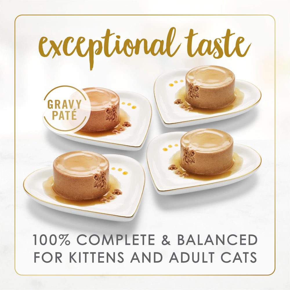 Fancy Feast gros plan de la sauce soulignant goût riche