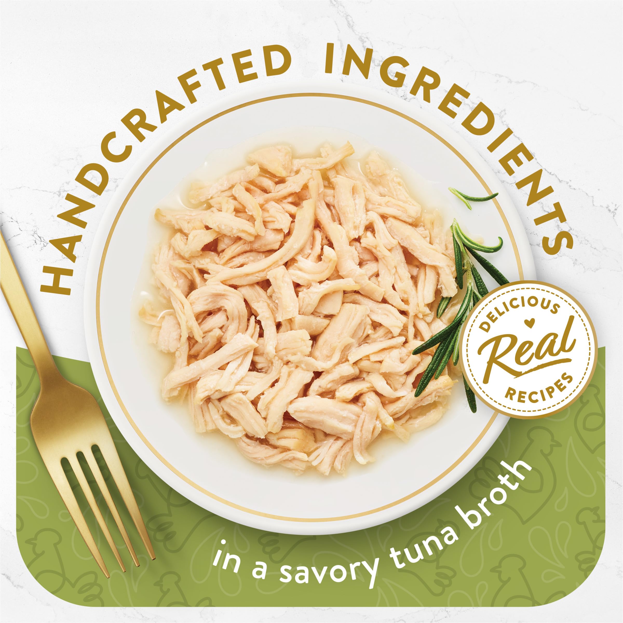 Fancy Feast gros plan sur la texture flakée du poulet, attise l'appétit du chat