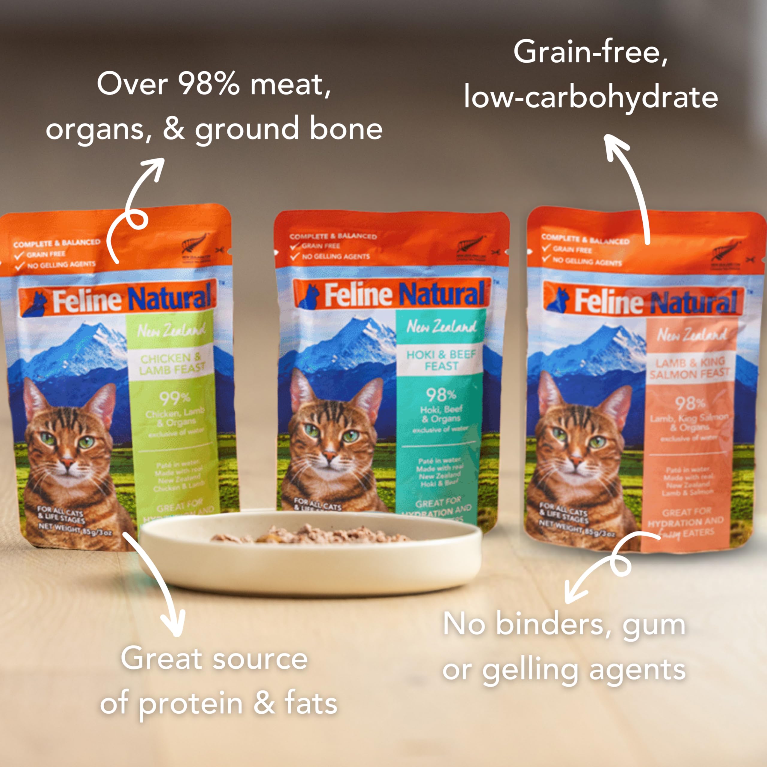 Feline Natural texture pâté en gros plan transmettant appétence et hydratation
