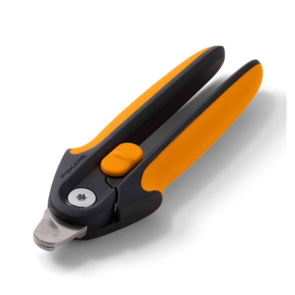 Détail de la poignée SoftGrip Fiskars apportant confort et prise antidérapante