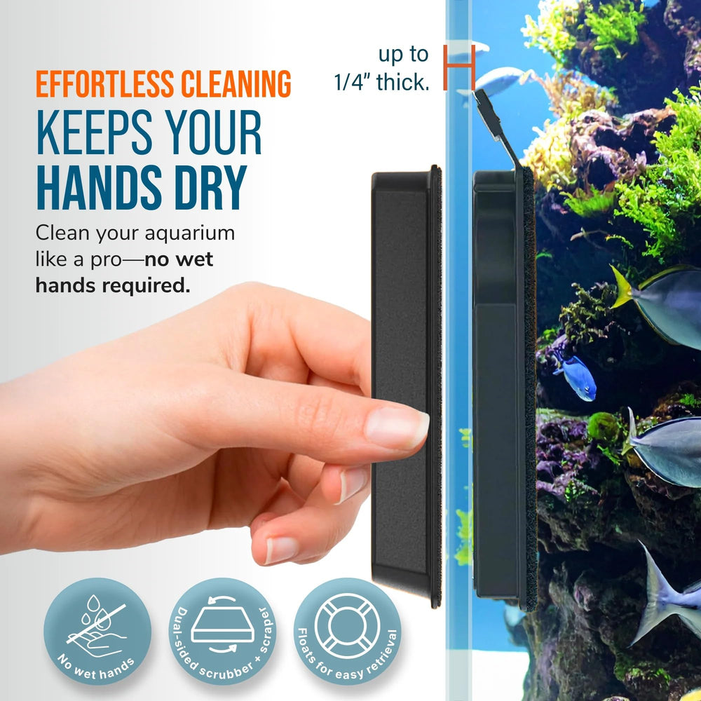 FLIPPER Nano taille comparée à une main illustrant ergonomie et contrôle