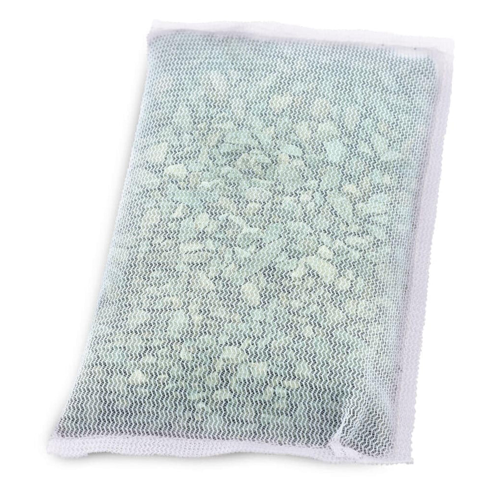 Fluval gros plan sur granulés de clinoptilolite pour filtration efficace