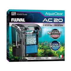 Fluval charbon actif en place dans filtre, améliore clarté et odeur