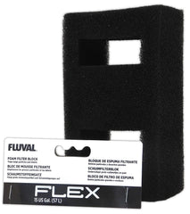 Fluval bloc mousse devant l'emballage montrant compatibilité et installation simple