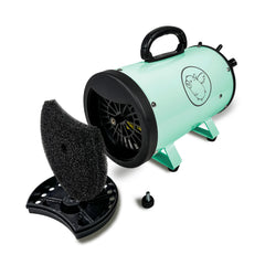 Flying Pig Grooming sècheur en usage sur chien en salon, réduit temps de séchage