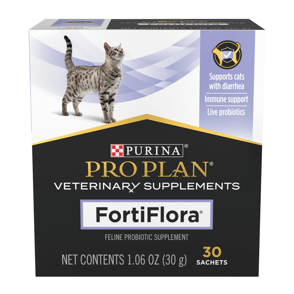 Fortiflora sachets individuels ouverts prêts à saupoudrer sur la nourriture du chat