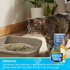 Fresh Step poudre saupoudrée dans bac à litière pour encourager usage