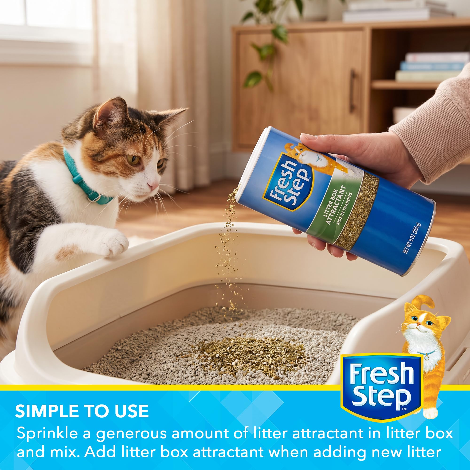 Fresh Step flacon 9 oz à côté d'une main pour comparer la taille pratique