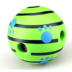 Friendly Pet gros plan sur la texture durable du ballon, résiste aux jeux