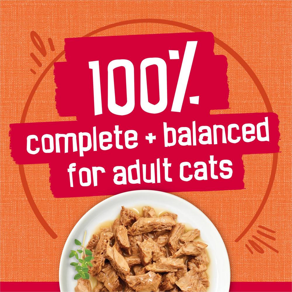 Friskies comparaison de taille de boîte dans une main montrant praticité