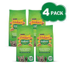 Friskies Purina croquettes dans une gamelle prêtes à stimuler l'appétit