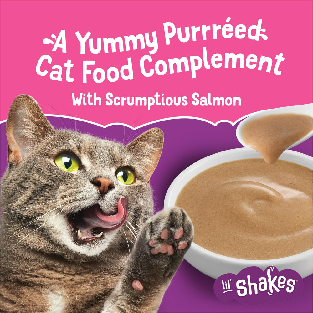 Friskies Purina gros-plan de la purée onctueuse au saumon pour appétence