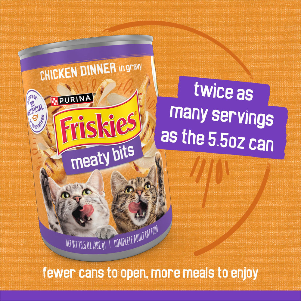 Friskies Purina zoom sur la sauce et morceaux pour démontrer la qualité