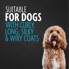 FURminator application sur chien bouclé réduisant nœuds et irritation