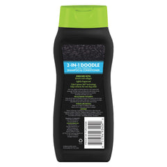 FURminator mousse en gros plan montrant texture douce et pouvoir nettoyant