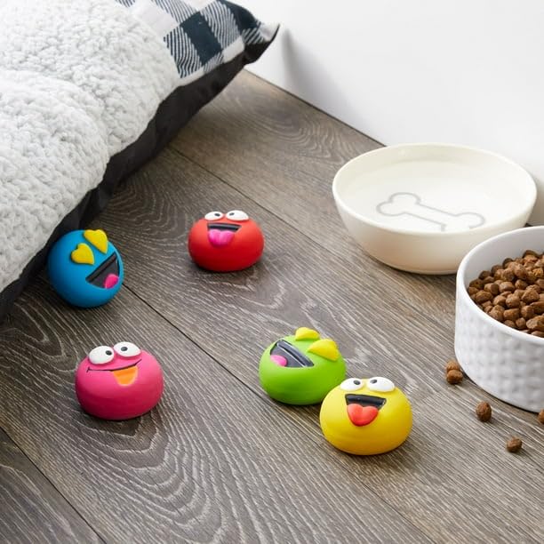 FYNORI jouets lancés en parc illustrant jeu actif et rappel