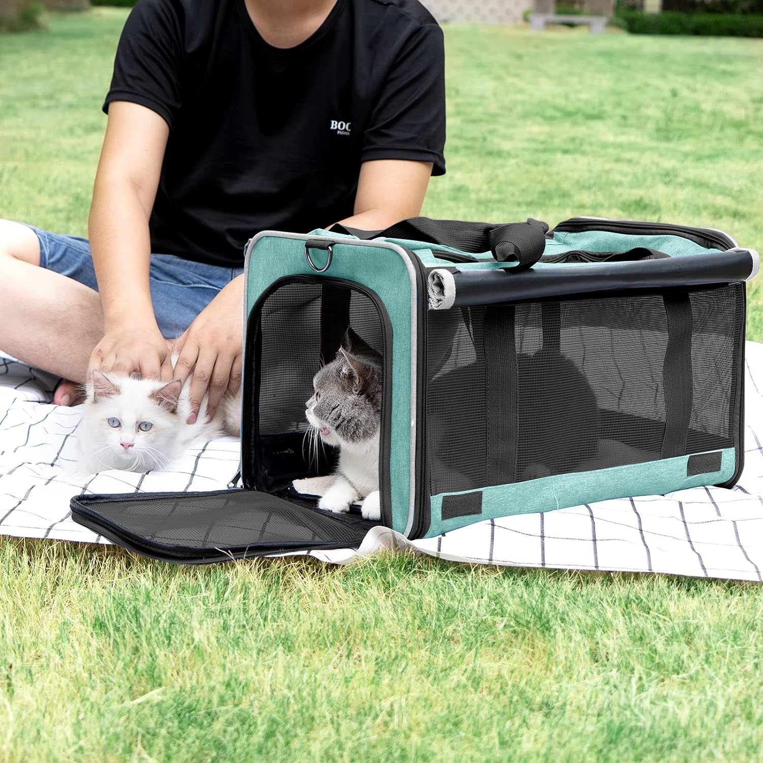 GAPZER sac plié sur un meuble montrant gain de place pour rangement pratique