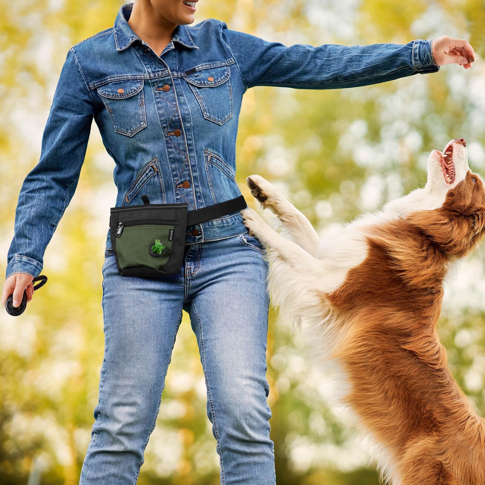 Gobeigo poche avant avec sac à déjections montrant organisation pratique