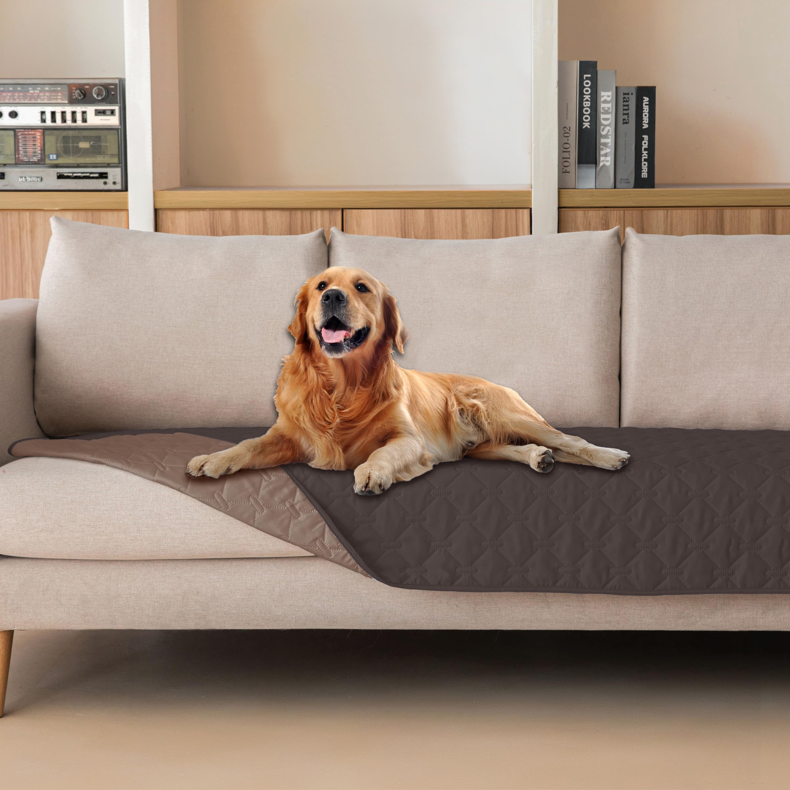 gogobunny housse pliée sur fauteuil montrant protection rapide