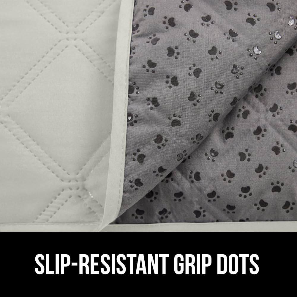 GORILLA GRIP couverture en usage sur canapé protégeant des poils