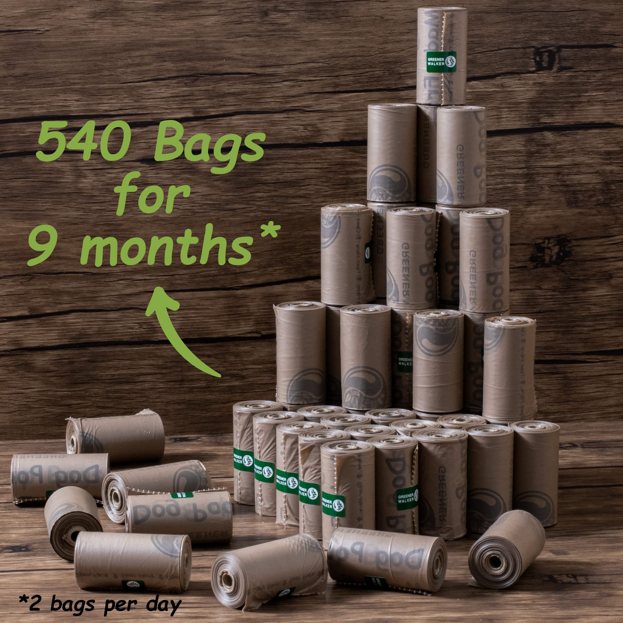 GREENER WALKER comparaison taille sac avec main pour l'échelle