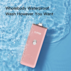 Grimgrow tondeuse sous gouttes d’eau prouvant la résistance IPX7 et nettoyage facile