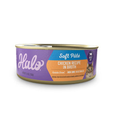 Halo gros plan sur la texture pâtée et bouillon, favorise l'appétence