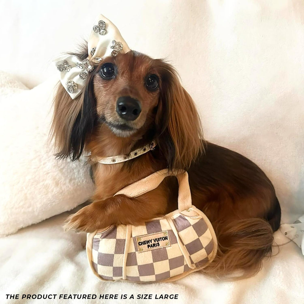 Haute Diggity Dog chien jouant avec le sac pour interaction et amusement