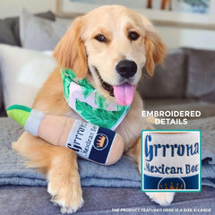 Chien jouant avec Grrrona Haute Diggity Dog stimulant activité et interaction ludique