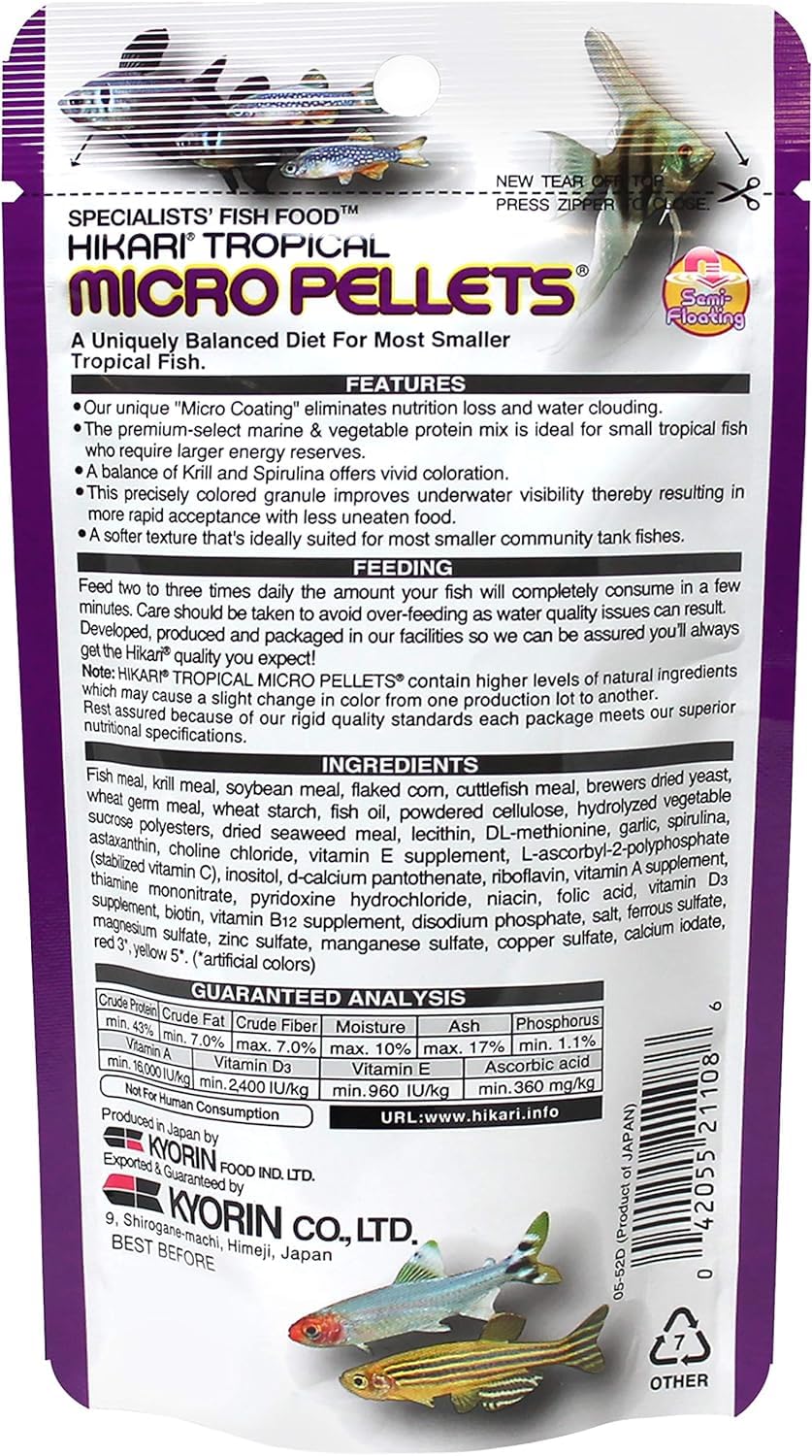 Hikari gros plan sur la texture des micro-pellets pour meilleure appétence