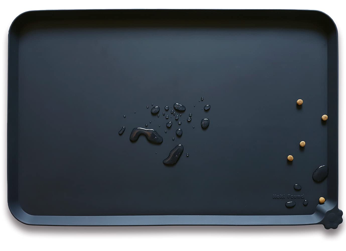 Hoki Found tapis face avant présentant lèvre relevée et finition noire pour protection des sols