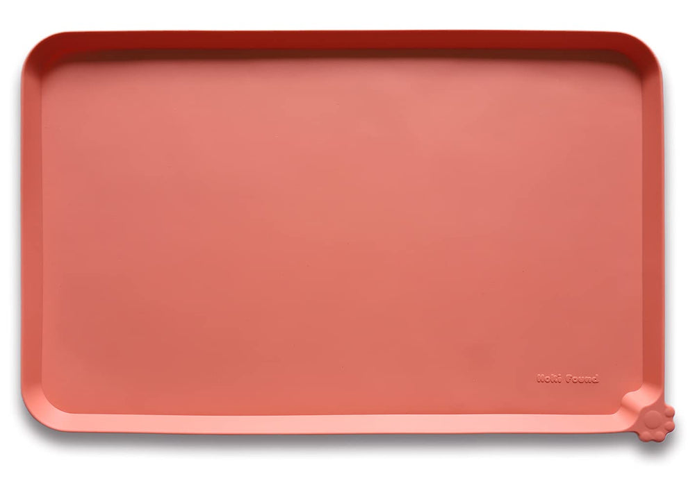 Hoki Found tapis de gamelle face avant montrant bordure haute et couleur burnt coral, protège le sol