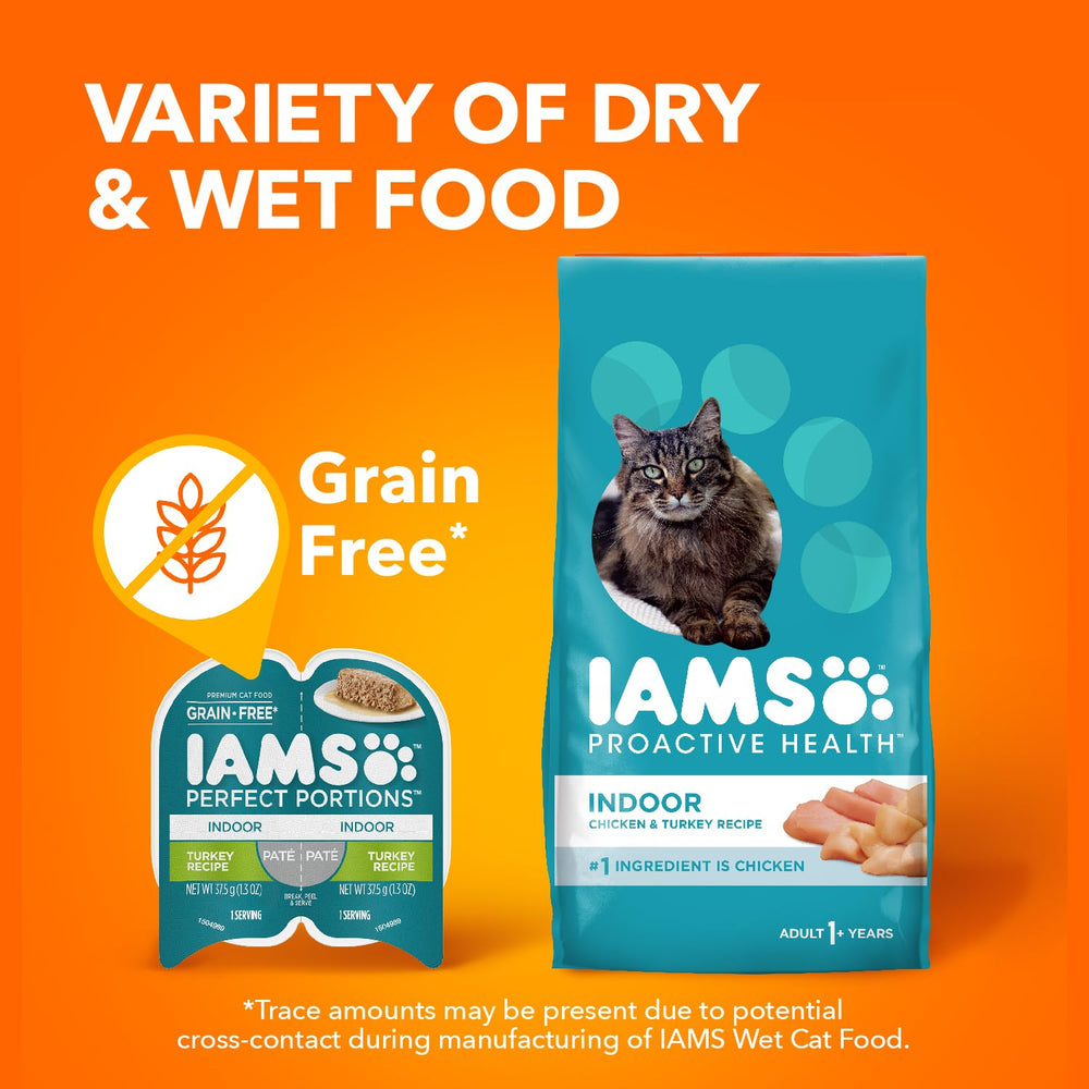 IAMS détail d'une cuillère plongeant dans la pâté, maniabilité