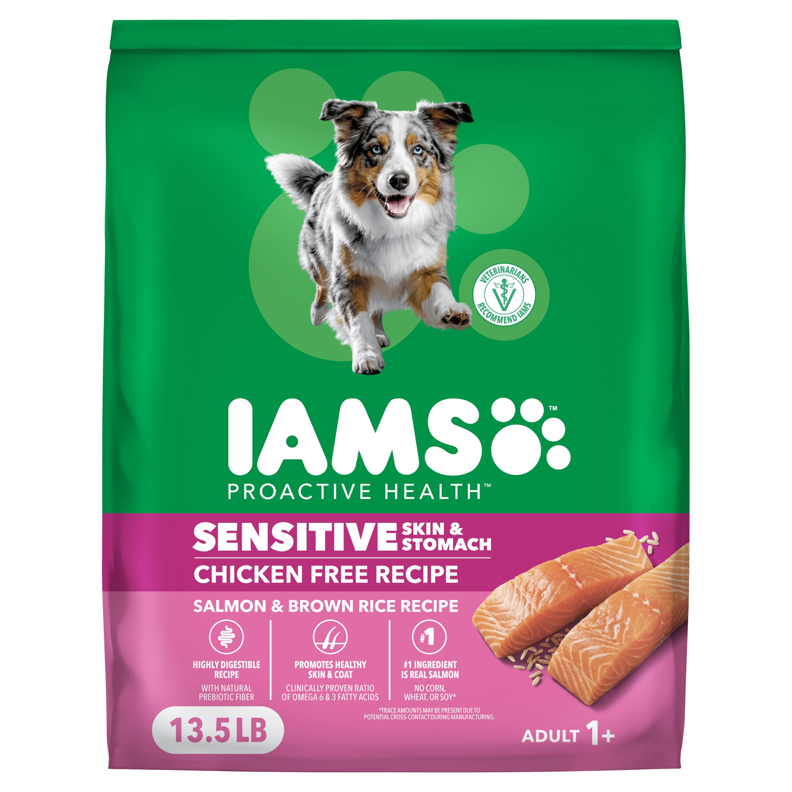 Image IAMS emballage avant avec saumon visible et bénéfice nutritionnel