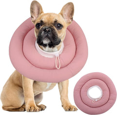 IDOMIK collier vu de face montrant l’emballage et la forme protectrice confortable