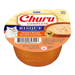 Chat qui mange INABA Churu bisque, hydratation et plaisir de l'animal