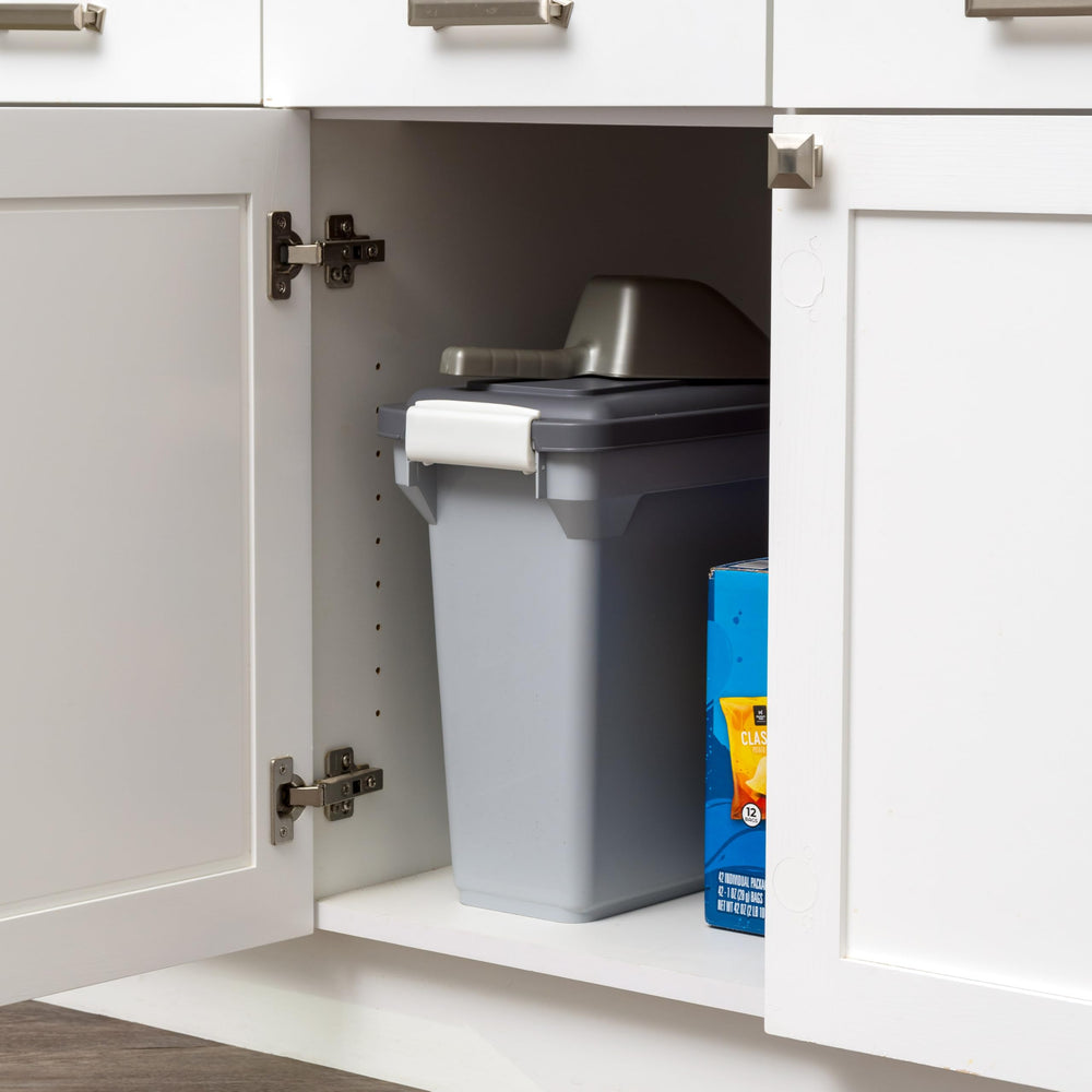 IRIS USA intérieur du bac stockant friandises et accessoires proprement