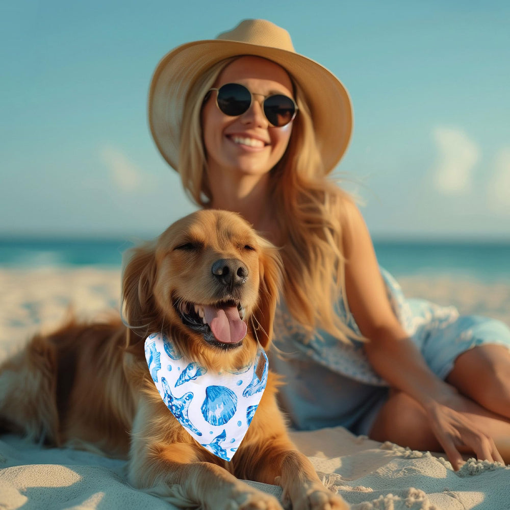 JarThenaAMCS bandana porté sur petit chien, confort et maintien ajustable