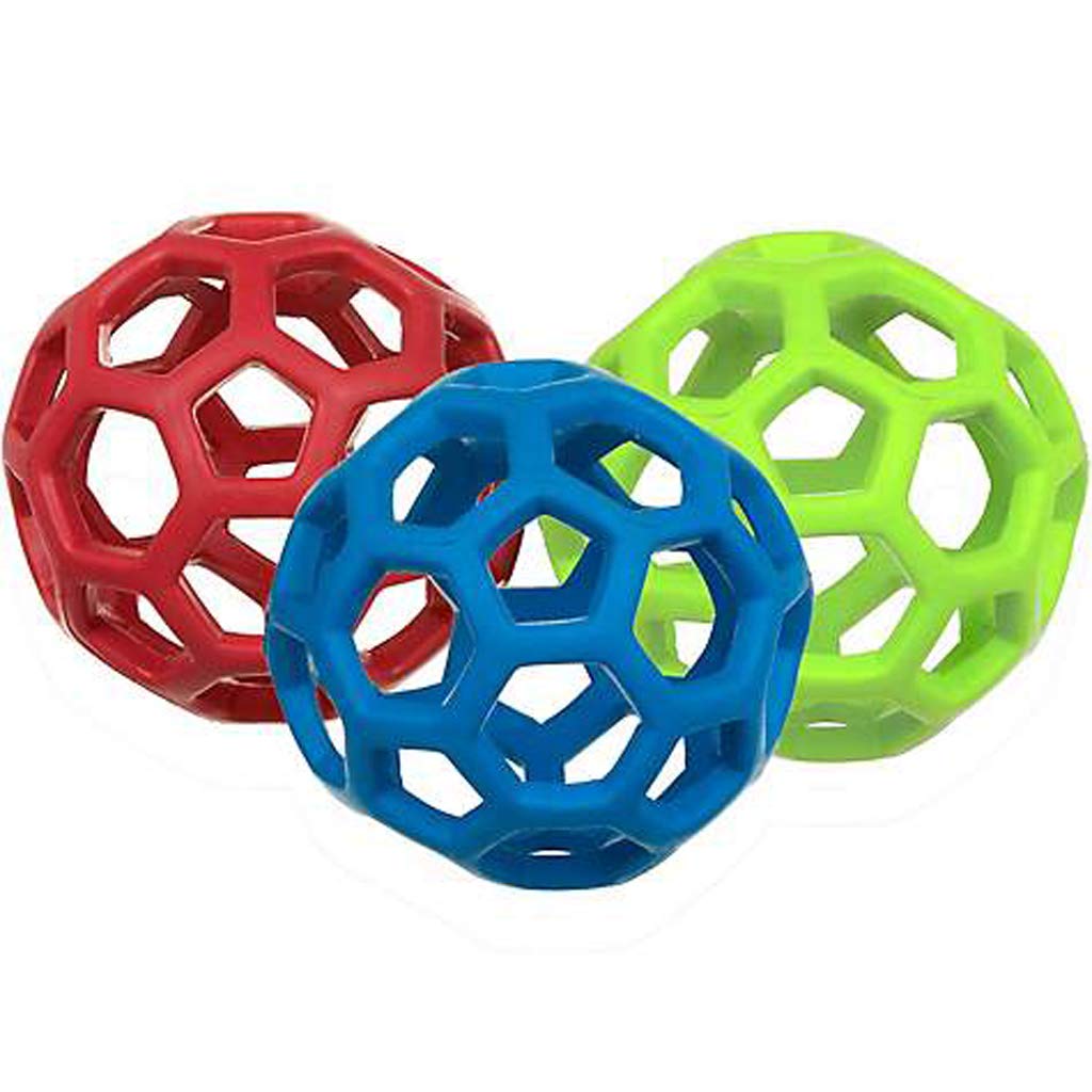 Chien attrapant JW Hol-ee Roller en plein lancer, exercice et rappel renforcé