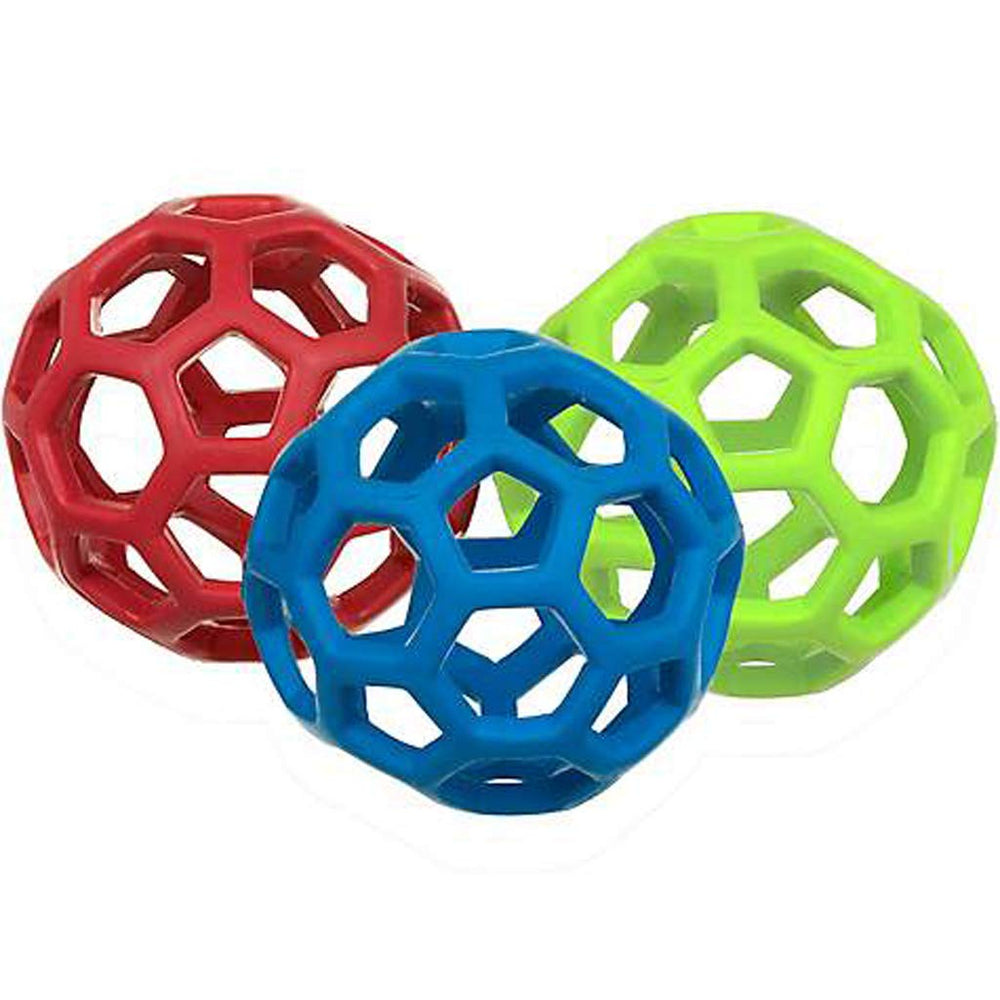 Chien attrapant JW Hol-ee Roller en plein lancer, exercice et rappel renforcé