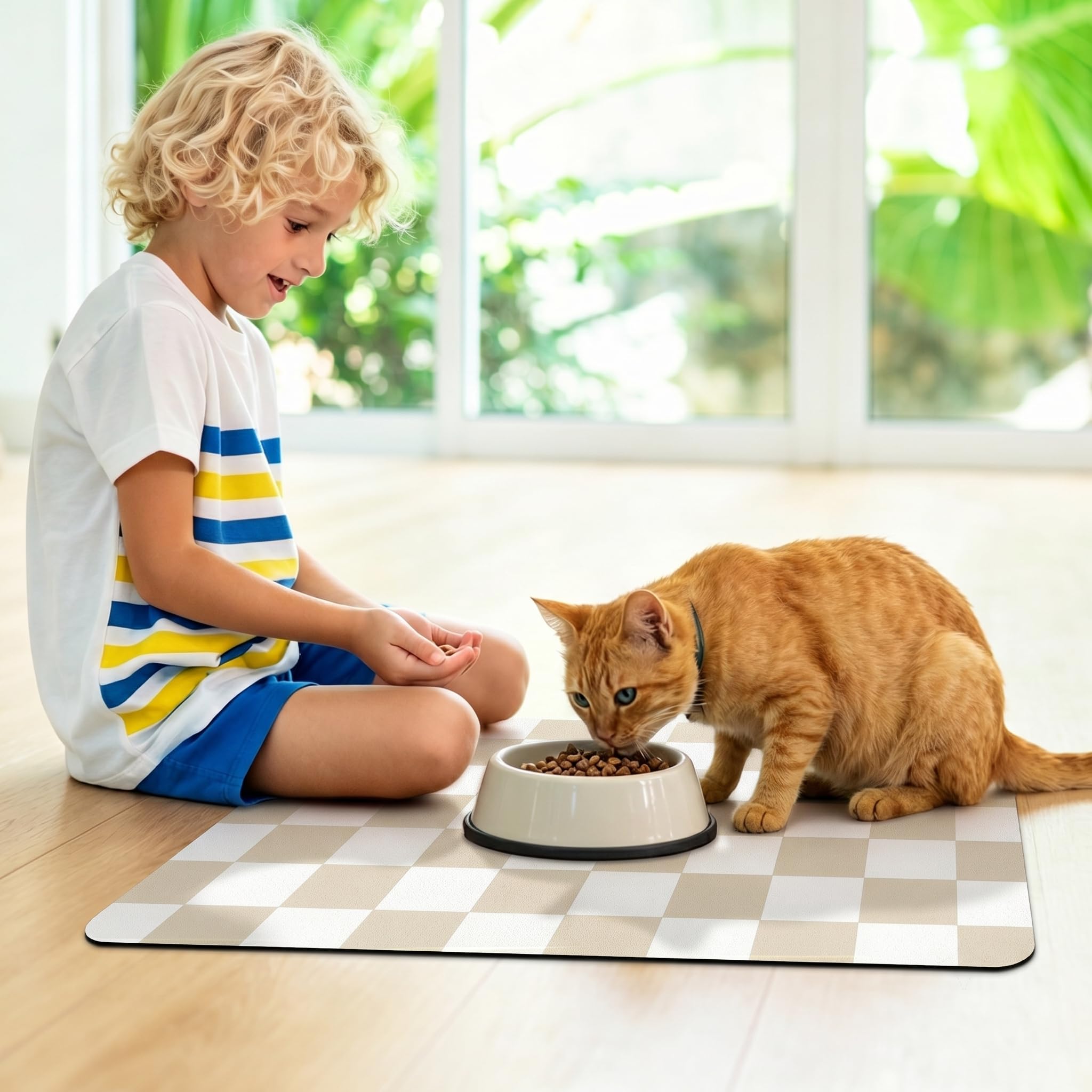 KAROMUS tapis posé dans une cuisine moderne apportant look discret