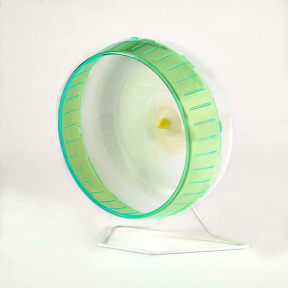 Kaytee Silent Spinner dans un habitat d'animal illustrant activité calme et naturelle