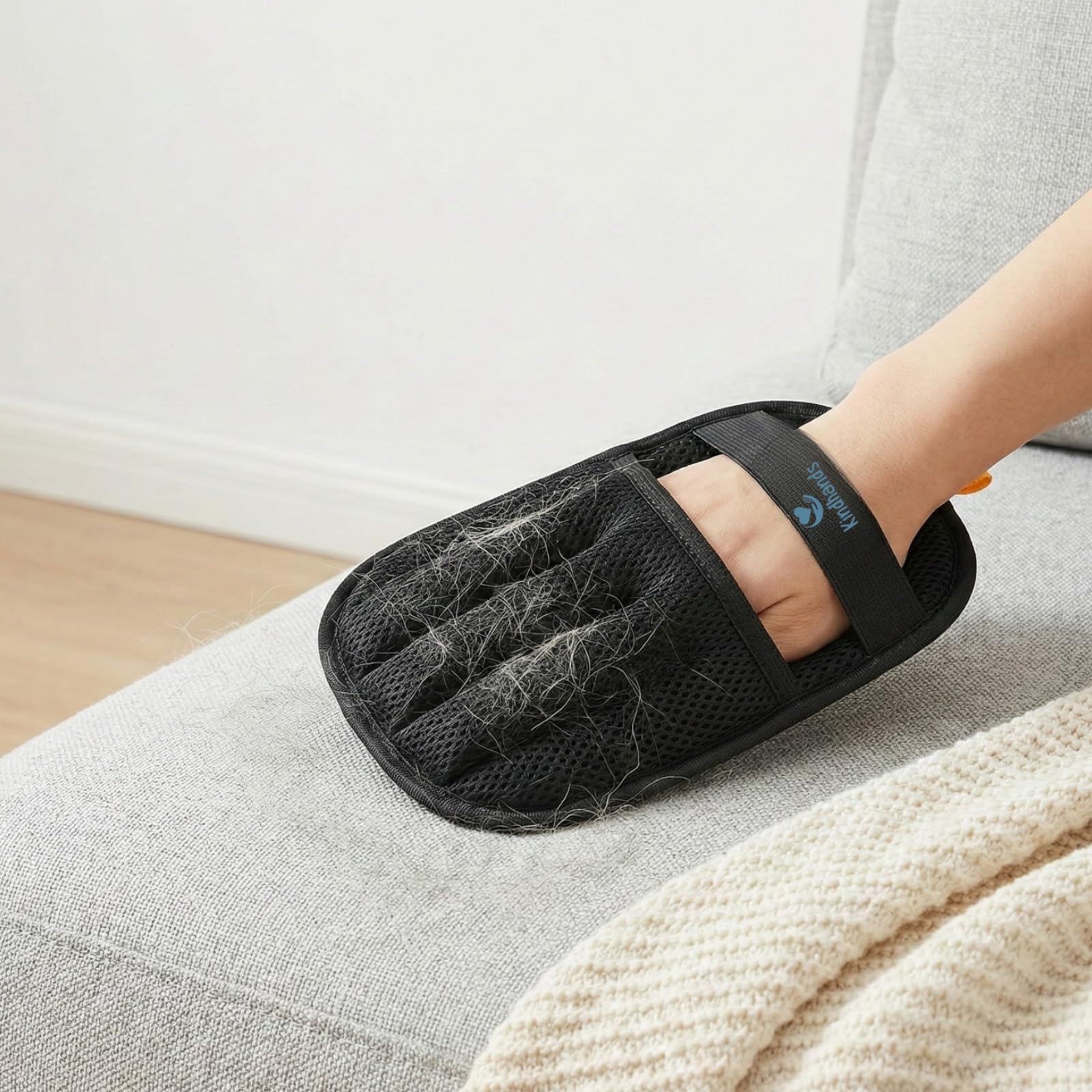 Kindhands gant en intérieur facilitant nettoyage rapide quotidien